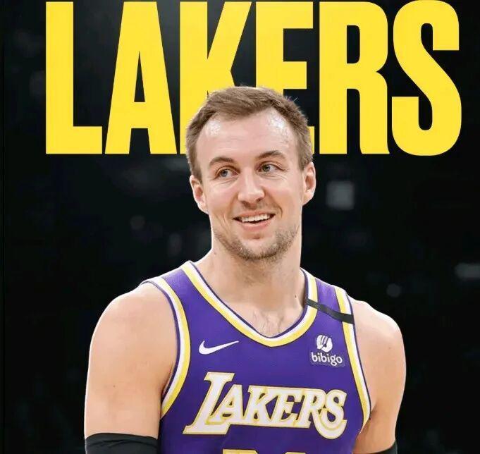 kaiyun-老詹旁边又来了一个神射手！！